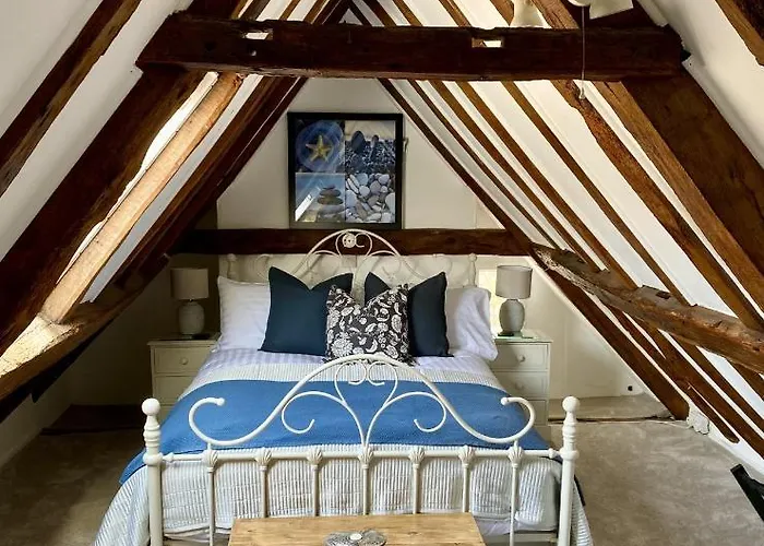 Chestnut Tree Cottage, 7 High Street