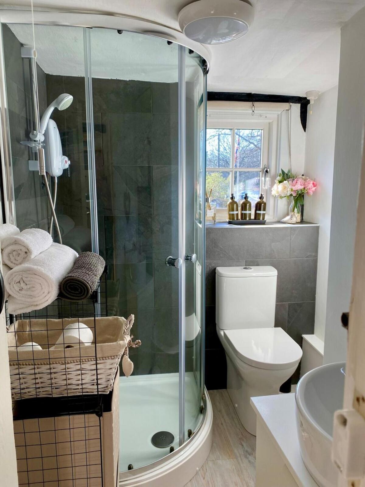 Chestnut Tree Cottage, 7 High Street Guest house *