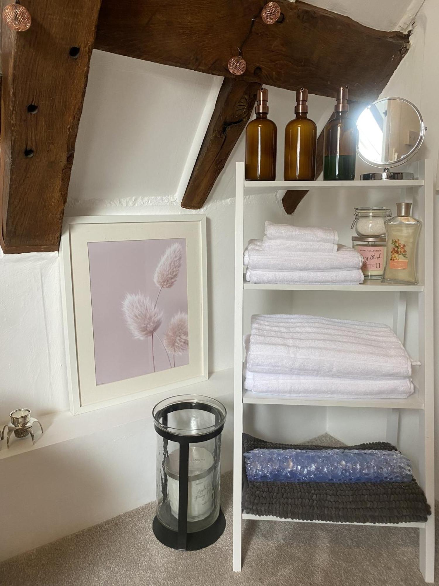 Chestnut Tree Cottage, 7 High Street Guest house Ardingly